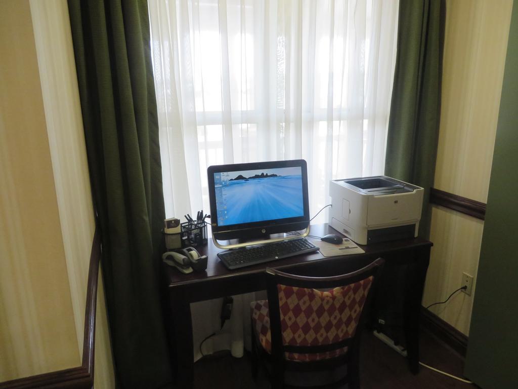 Country Inn & Suites By Radisson, Meridian, Ms Εξωτερικό φωτογραφία